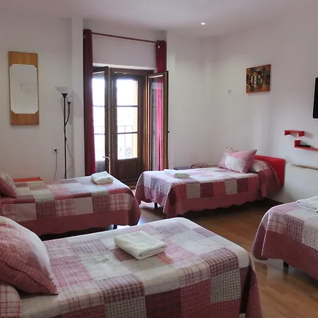 Гостевой дом Angeles Plaza Саламанка