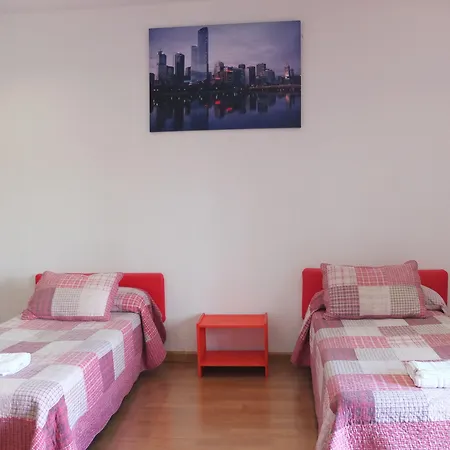 Angeles Plaza Maison d'hôtes 2*