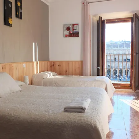 Angeles Plaza Maison d'hôtes 2*