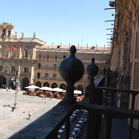 Angeles Plaza Maison d'hôtes 2*