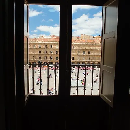 Angeles Plaza Maison d'hôtes 2*