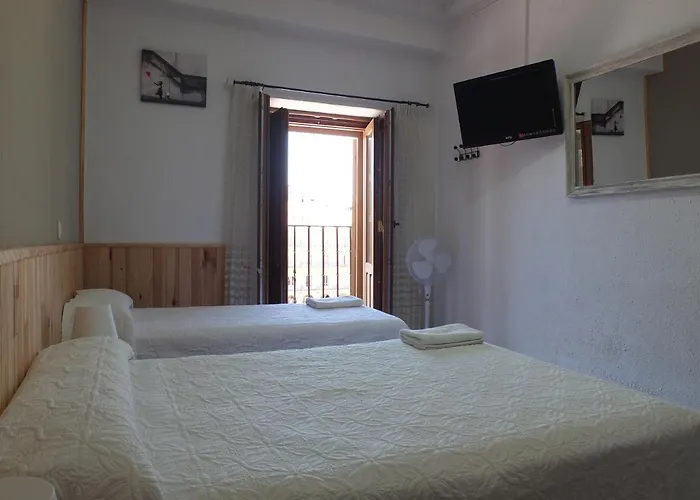 Angeles Plaza Casa de hóspedes 2*