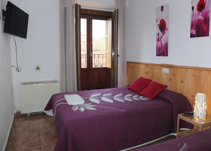 Guest house Angeles Plaza 2*