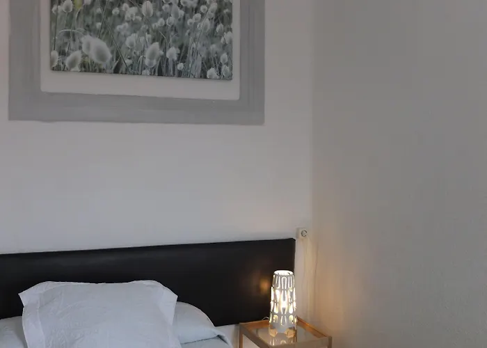 Angeles Plaza Guest house 2*