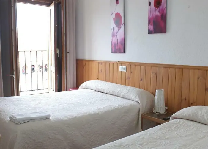 Angeles Plaza Guest house 2*